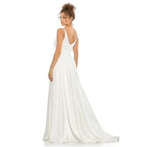 MAC DUGGAL 12443 White Satin V-Neck Sleeveless Long Formal Gown Size 4 NWT Glam - Picture 16 of 16